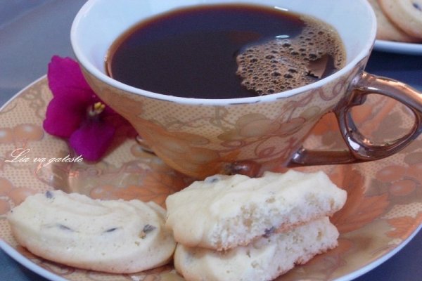 Fursecuri fragede cu levantica