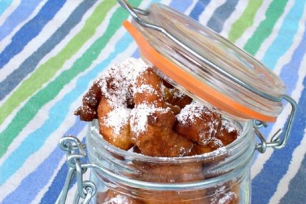 Gogosi cu mere si stafide