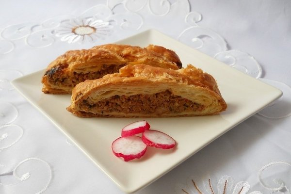 Placinta impletita cu carne