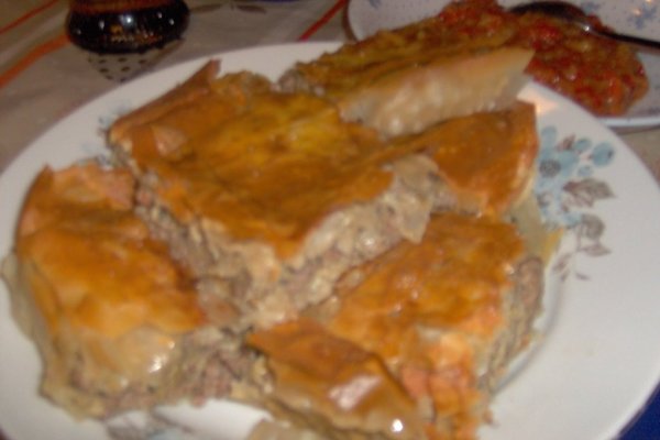 Pastel cu carne si vanata