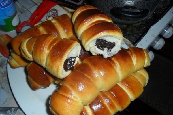 Cornuri umplute cu ciocolata