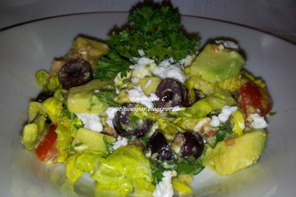 Salata Cu Avocado