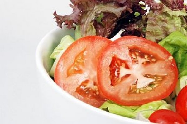 10 alimente bogate in vitamina C, in afara de citrice