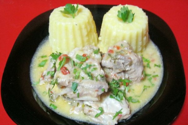 Tocana de miel cu smantana si mamaliguta