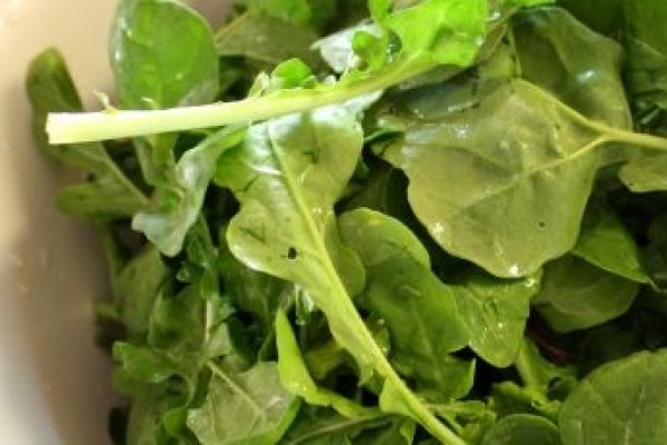 Rucola - de opt ori mai sanatoasa decat salata verde