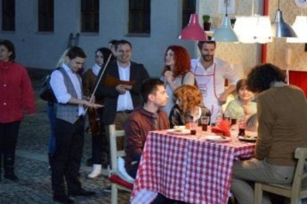 Coca-Cola şi chef Nicolai Tand ne spun Hai să mâncăm împreună!