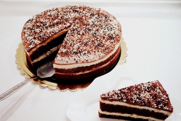 Tort cu crema de lapte si ciocolata