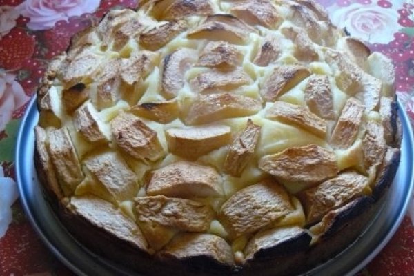 Prajitura cu iaurt si mere