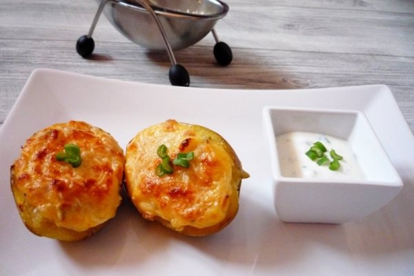 Cartofi umpluti a la grec