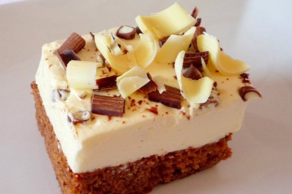 Brownie cu crema mascarpone