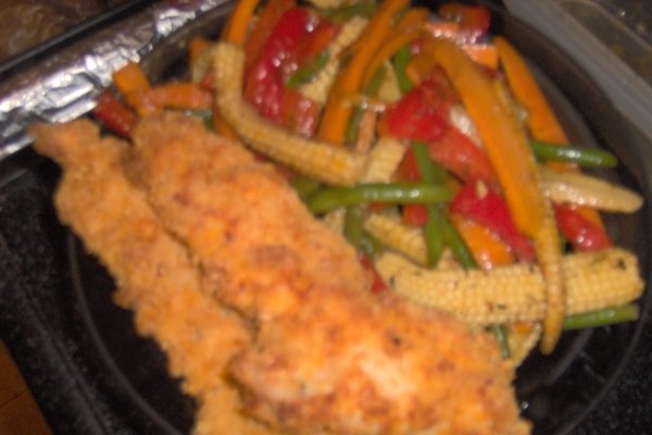 Snitel pane copt cu legume la wok