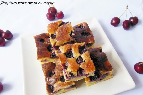 Prajitura marmorata cu cirese