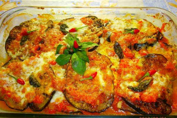 Vinete la cuptor cu mozzarella si cascaval