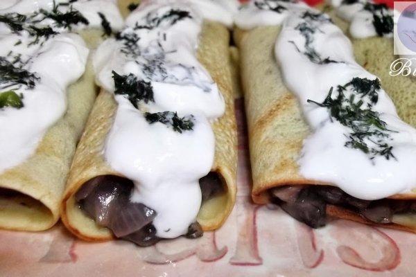 Clatite cu ciuperci si smantana