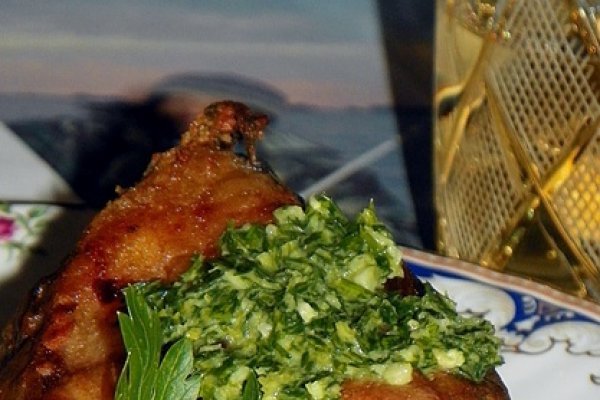 Crap prajit cu sos gremaolata