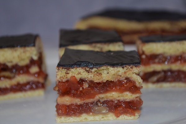 Prajitura cu gem de gutui