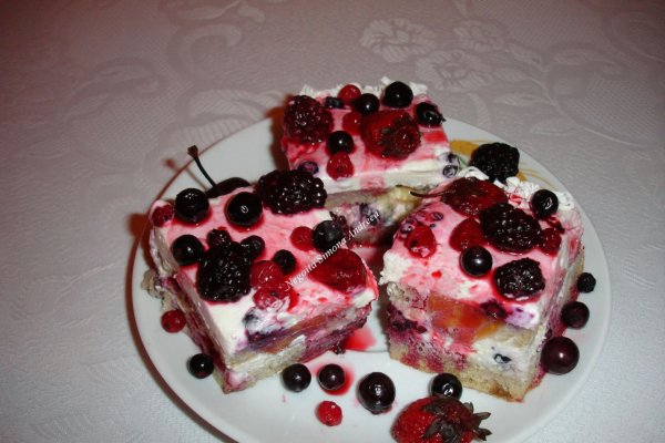 Prajitura cu branza si fructe