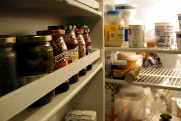 Cum sa curatam frigiderul in 6 pasi simpli