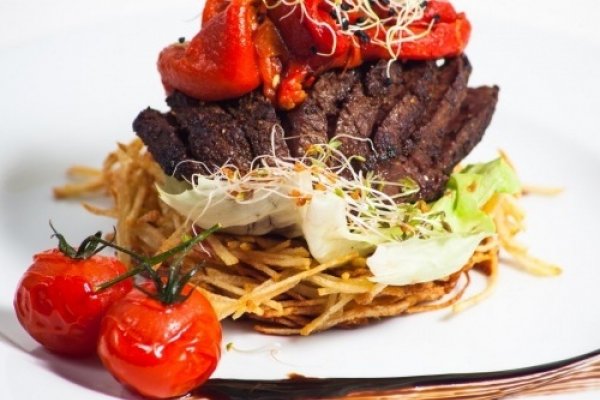 10 retete in culoarea dragostei pentru Ziua Indragostitilor