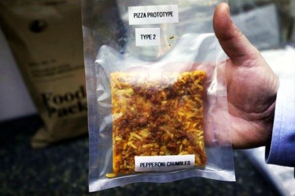 Pizza care rezista trei ani fara sa fie tinuta la frigider