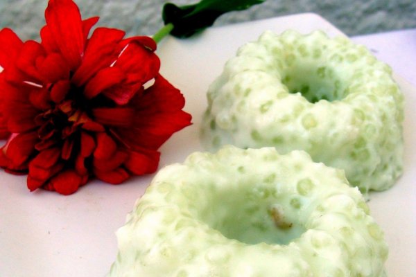 Budinca de tapioca cu matcha