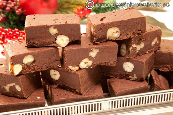 Ciocolata de casa – cea mai simpla si delicioasa reteta, gata in 20 de minute