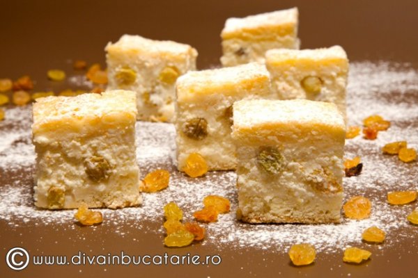 Prajitura cu branza si stafide