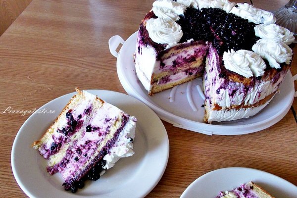 Tort cu afine si crema de branza. Reteta simpla, delicioasa si usor de facut