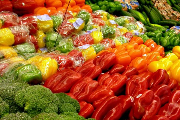 10 trucuri pentru a economisi bani cand mergi la cumparaturi