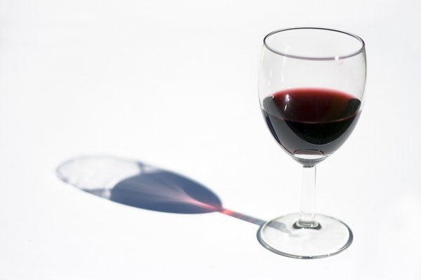 5 intrebuintari neobisnuite ale vinului rosu
