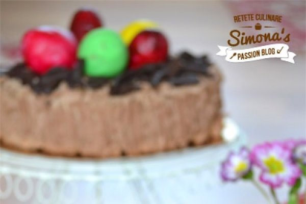 Tort cu crema de ciocolata