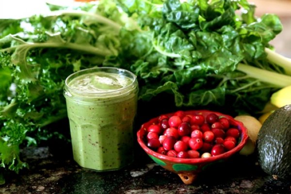 4 lucruri pe care trebuie sa le stii despre sucurile detoxifiante