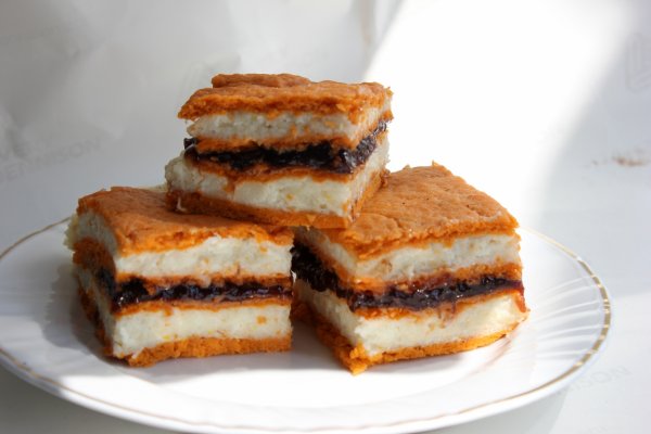 Prajitura cu foi cu bulion