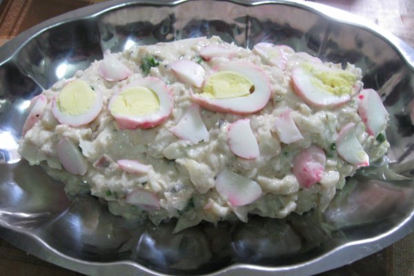 ŞALĂU CU MAIONEZĂ ŞI OUĂ DE PREPELIŢĂ