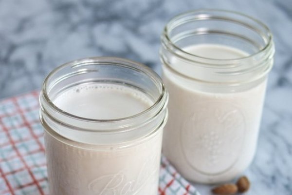 Cum sa faci lapte de migdale acasa