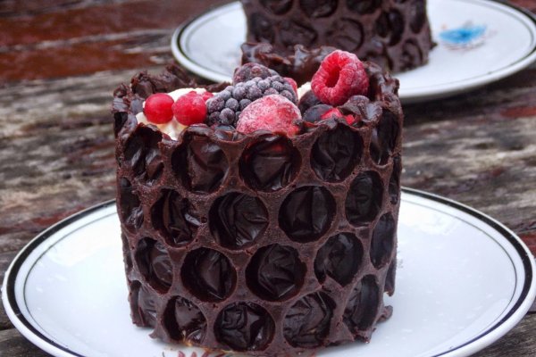 Mini tortulete cu crema de branza