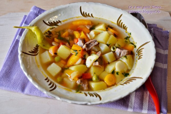 Ciorba de legume cu vitel