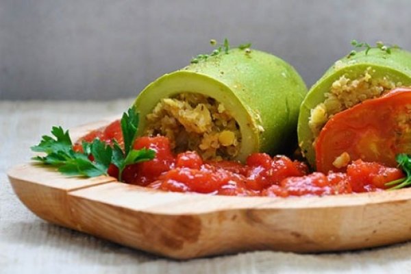 Dovlecei umpluti cu quinoa si linte