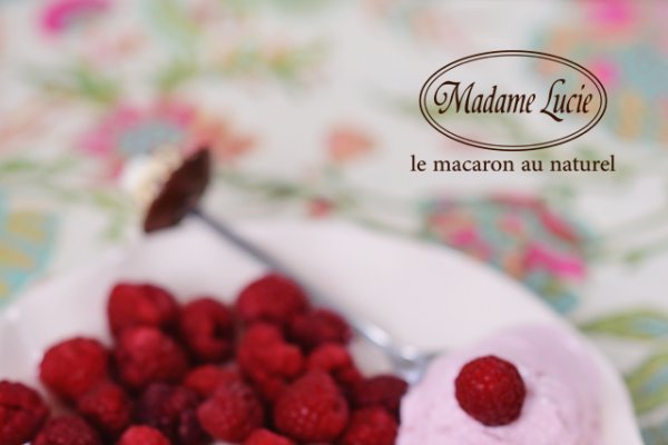 Madame Lucie ne îndulcește vara cu înghețată