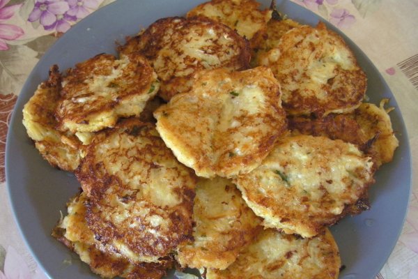 Chiftelute din dovlecei cu branza