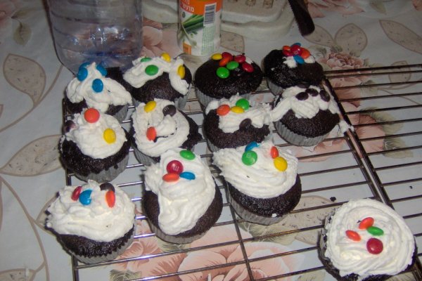 Cupcake de ciocolata si martipan