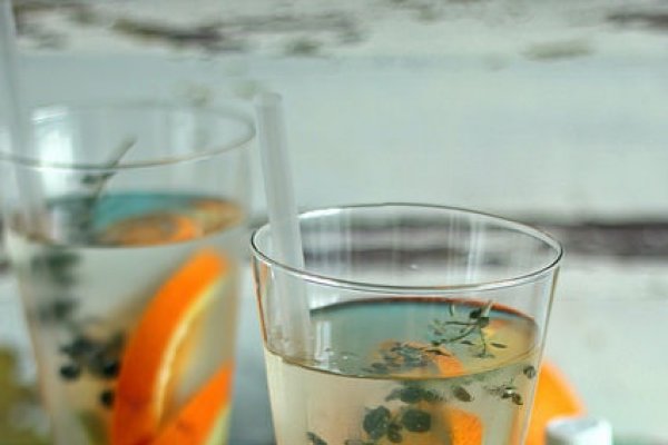 Citronada cu cimbrisor, indulcita cu Green Sugar