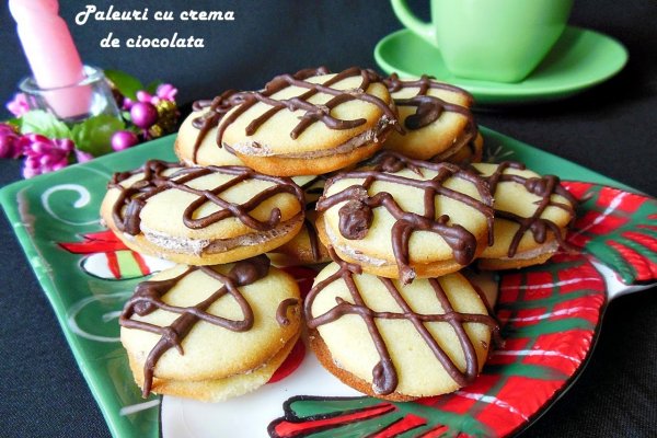Paleuri cu crema de ciocolata