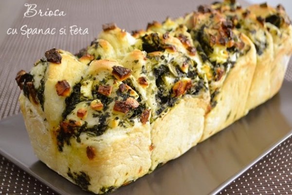 Briosa cu spanac si feta