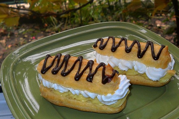 Reteta de eclere pas cu pas – cum sa faci eclere delicioase acasa