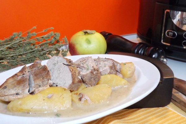 Piept de rata cu cartofi in sos de mere la Crock Pot