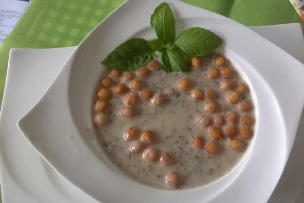 Supa de ciuperci urechi de lemn