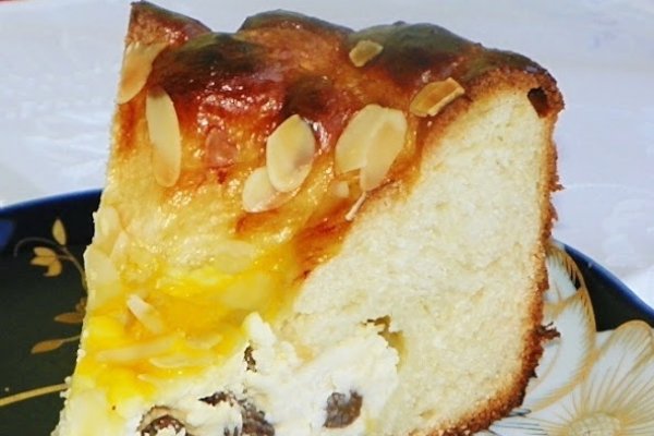 Pasca cu aluat cozonac