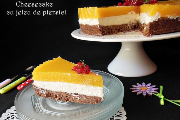 Cheesecake cu jeleu de piersici