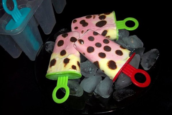 Inghetata de vanilie si visine